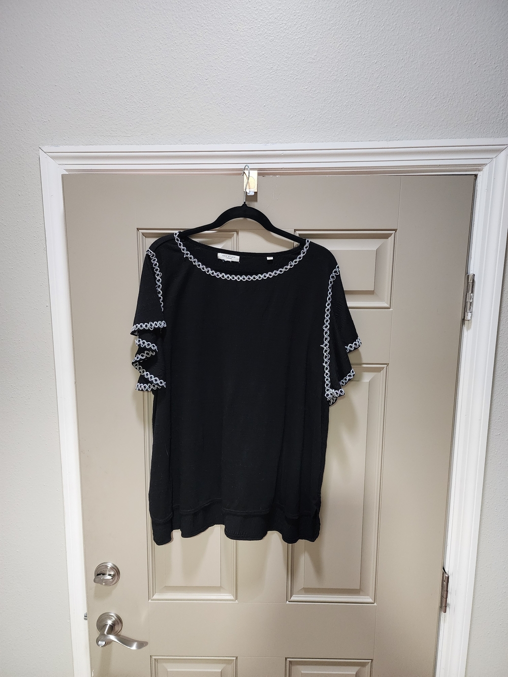Max Studio Black Short Sleeve Top with White Trim